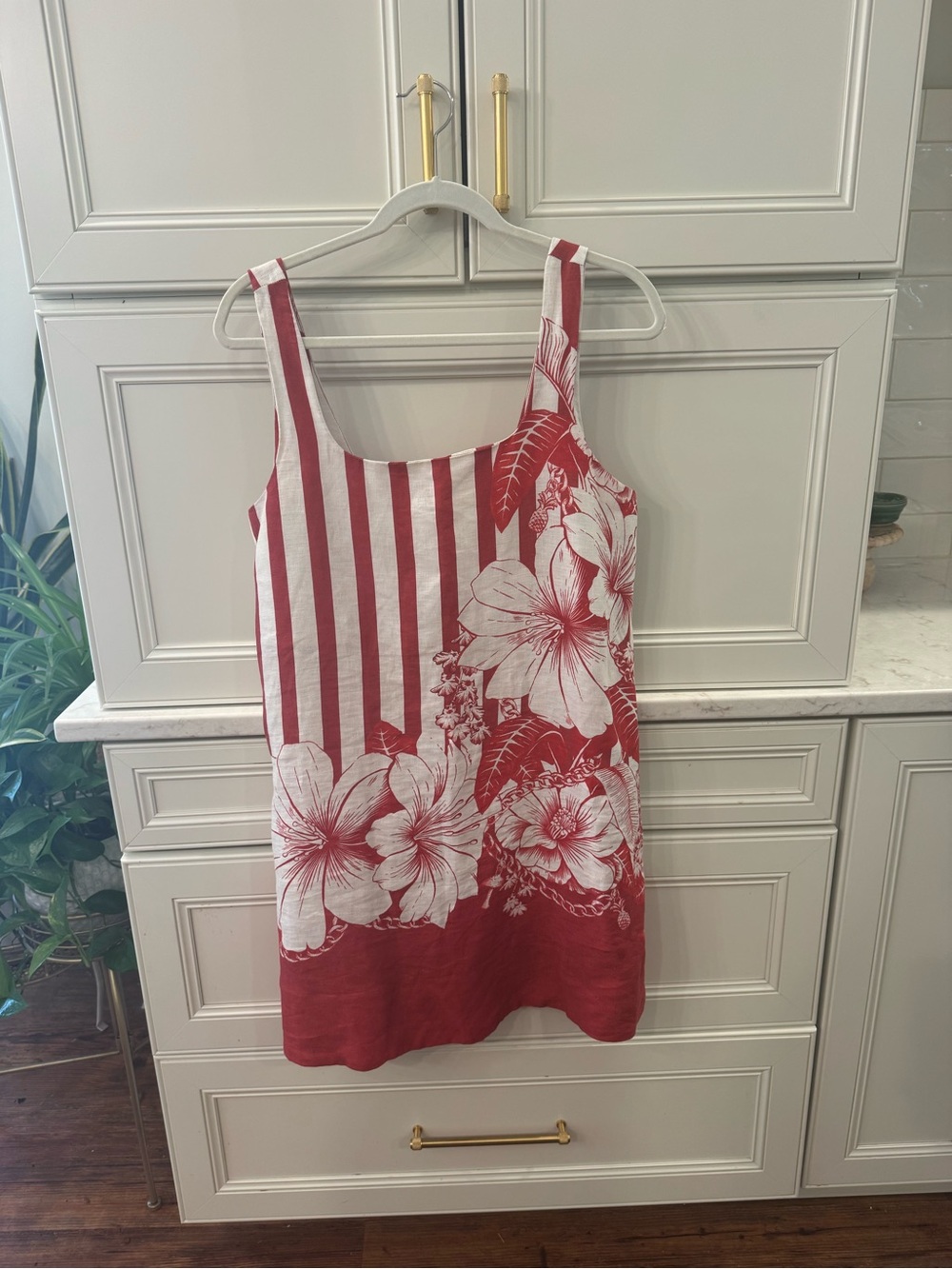 Farm Rio medium red and white sleeveless linen dress